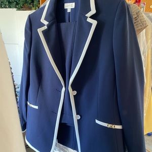 Women’s Navy size 12 pant suit